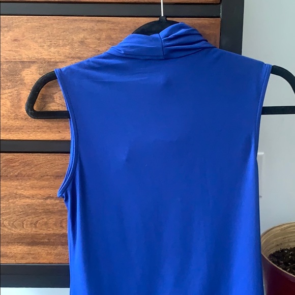 Blue sleeveless stretchy business casual top. - Picture 4 of 5